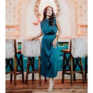 Karlie Satin Forest Midi Dress NWT Sz.M
